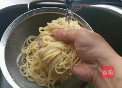 炒意面的做法图解2