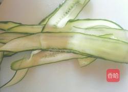 黄瓜卷的做法图解1
