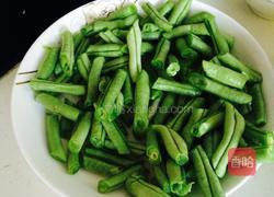 油焖豆角的做法图解1
