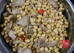 猪肉焖黄豆的做法图解5