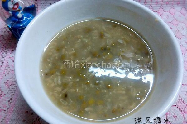 绿豆糯米莲子薏米水