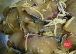 鱼片粥的做法图解2