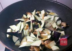 茄子炒肉的做法图解9