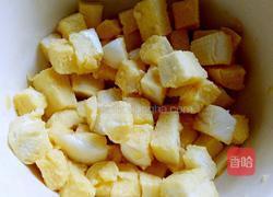 多彩炒馒头的做法图解4