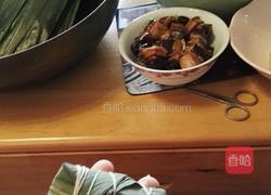 黑猪肉香糯米粽的做法图解5