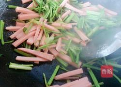 火腿炒芹菜的做法图解10