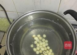 红枣银耳莲子汤的做法图解2
