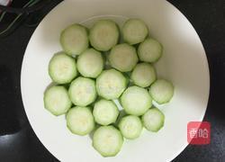 蒜蓉蒸胜瓜的做法图解3