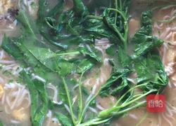 鸡蛋空心菜面条的做法图解6