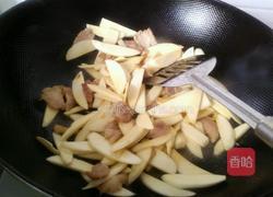 青椒肉片炒茭白的做法图解3