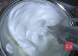把寸戚风蛋糕（方形）的做法图解6