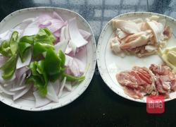 洋葱炒肉的做法图解1