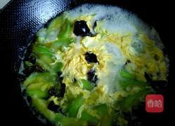 丝瓜木耳蛋花汤的做法图解6