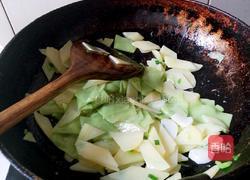 土豆炒面片的做法图解8