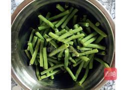 虎皮青椒豇豆的做法图解2