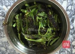 虎皮青椒豇豆的做法图解3