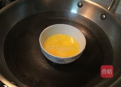 烟熏鲑鱼班尼迪克蛋的做法图解2