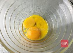 烟熏鲑鱼班尼迪克蛋的做法图解3