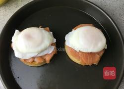 烟熏鲑鱼班尼迪克蛋的做法图解13