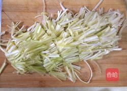 韭黄炒蛋的做法图解1