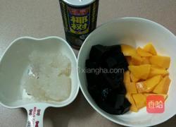 龟苓膏芒果椰汁西米露的做法图解5