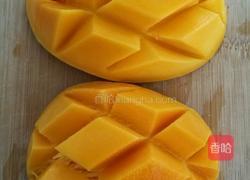 芒果椰汁西米露的做法图解3