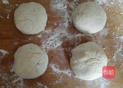 芝麻豆沙饼的做法图解3