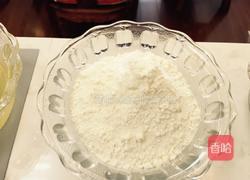 鲜果红肠披萨的做法图解1