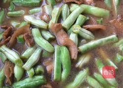 五花肉豆角焖面的做法图解5