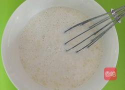 杏仁牛奶炖双蛋的做法图解2