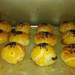 蛋黄酥饼的做法[图]