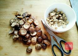 油焖小花菇的做法图解2