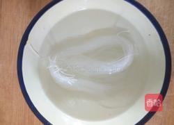 胡萝卜拌粉丝的做法图解3