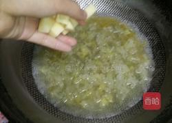 蜂蜜银耳汤的做法图解5