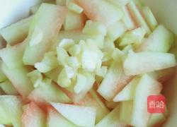 炒西瓜皮的做法图解3