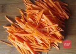 素炒胡萝卜丝的做法图解3