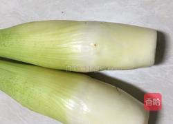素炒茭白的做法图解1