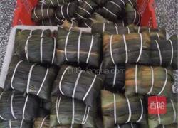 板栗绿豆沙肉粽。板栗蛋黄绿豆沙肉粽的做法图解5