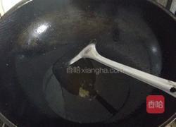 水煮小鲫鱼的做法图解3