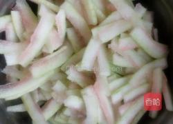 西瓜皮炒鸡蛋的做法图解4