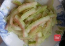 西瓜皮炒鸡蛋的做法图解5