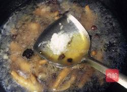 西兰花红烧鸡爪的做法图解6