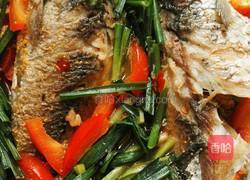 香煎鲫鱼的做法图解3