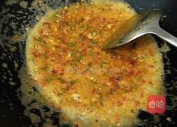 咸蛋黄炒豆渣的做法图解8