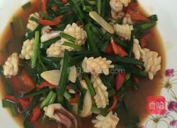 韭菜炒鱿鱼的做法图解8