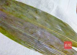 绿豆花生蜜枣粽(三角粽)的做法图解7