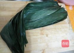 咸肉粽子的做法图解7