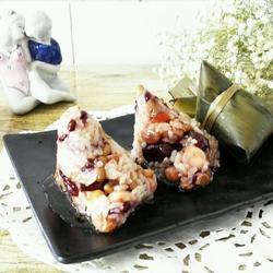 美味杂粮糯米粽子的做法[图]