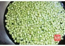 豆角肉末的做法图解3