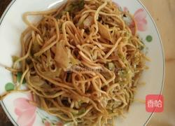 包菜炒面的做法图解4